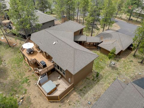 Tiny photo for 57598 White Elm LN #15, Sunriver, OR 97707 (MLS # 220224004)