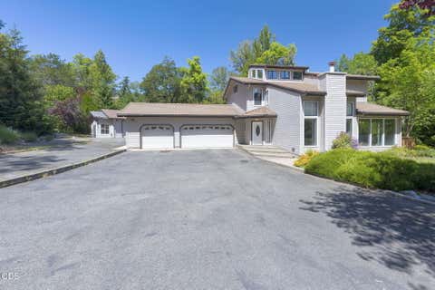 Tiny photo for 235 Glenoak Lane, Grants Pass, OR 97526 (MLS # 220222992)