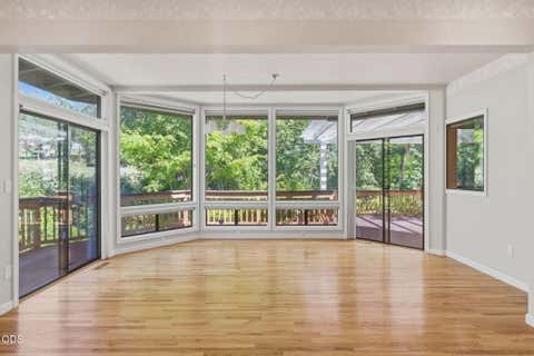 Tiny photo for 235 Glenoak Lane, Grants Pass, OR 97526 (MLS # 220222992)