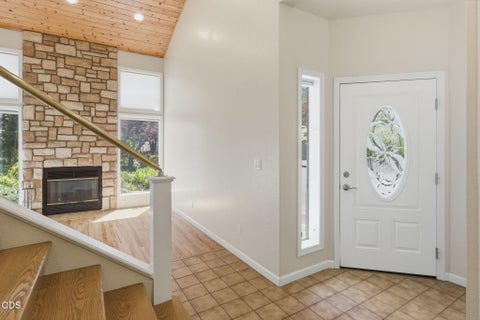 Tiny photo for 235 Glenoak Lane, Grants Pass, OR 97526 (MLS # 220222992)