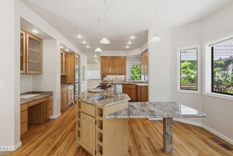 Tiny photo for 235 Glenoak Lane, Grants Pass, OR 97526 (MLS # 220222992)