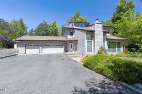 Tiny photo for 235 Glenoak Lane, Grants Pass, OR 97526 (MLS # 220222992)