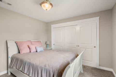 Tiny photo for 113 Skyler Lane, Phoenix, OR 97535 (MLS # 220216969)