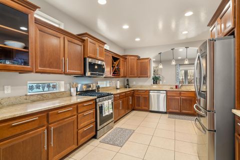 Tiny photo for 113 Skyler Lane, Phoenix, OR 97535 (MLS # 220216969)