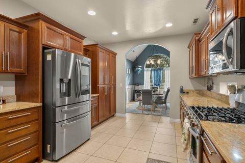 Tiny photo for 113 Skyler Lane, Phoenix, OR 97535 (MLS # 220216969)