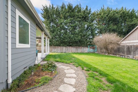 Tiny photo for 113 Skyler Lane, Phoenix, OR 97535 (MLS # 220216969)