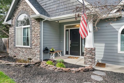 Tiny photo for 113 Skyler Lane, Phoenix, OR 97535 (MLS # 220216969)