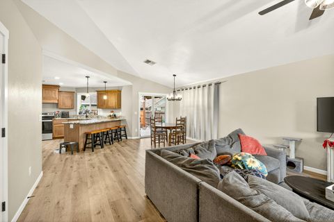 Tiny photo for 1870 SW Mistybrook Drive, Grants Pass, OR 97527 (MLS # 220212539)