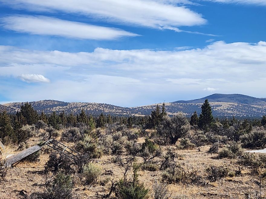 Off grid property 10 acres. Totally hog wire fencing. Bring your camper and critters enjoy the starry nights. Just a few miles from Prineville Reservoir. Enjoy the OHV trails a few miles away. Seller personal stuff will be removed before closing.