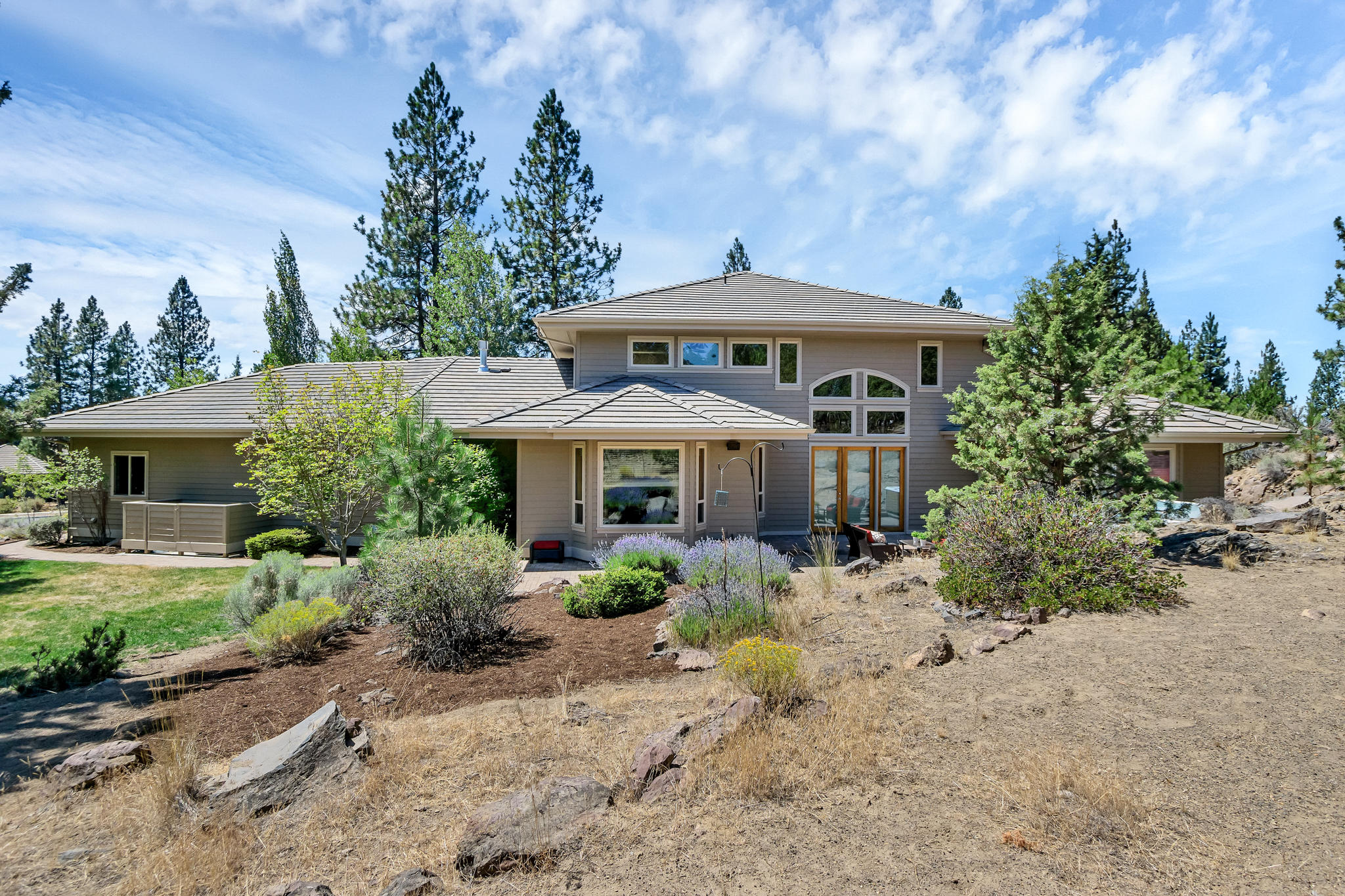 Skyliner Summit - Residential