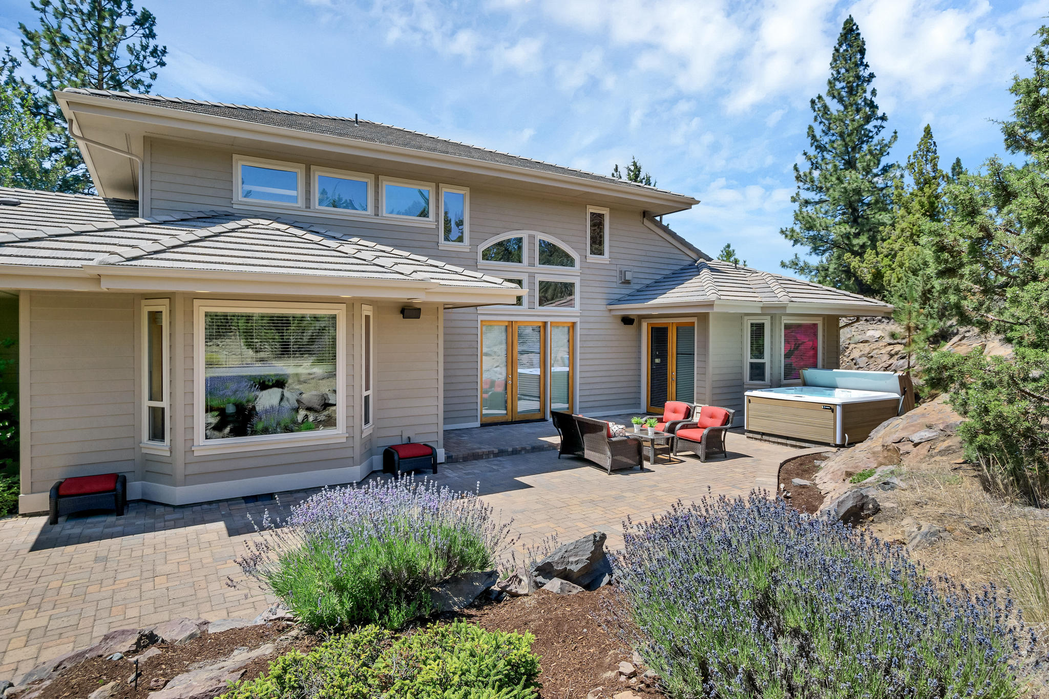 Skyliner Summit - Residential