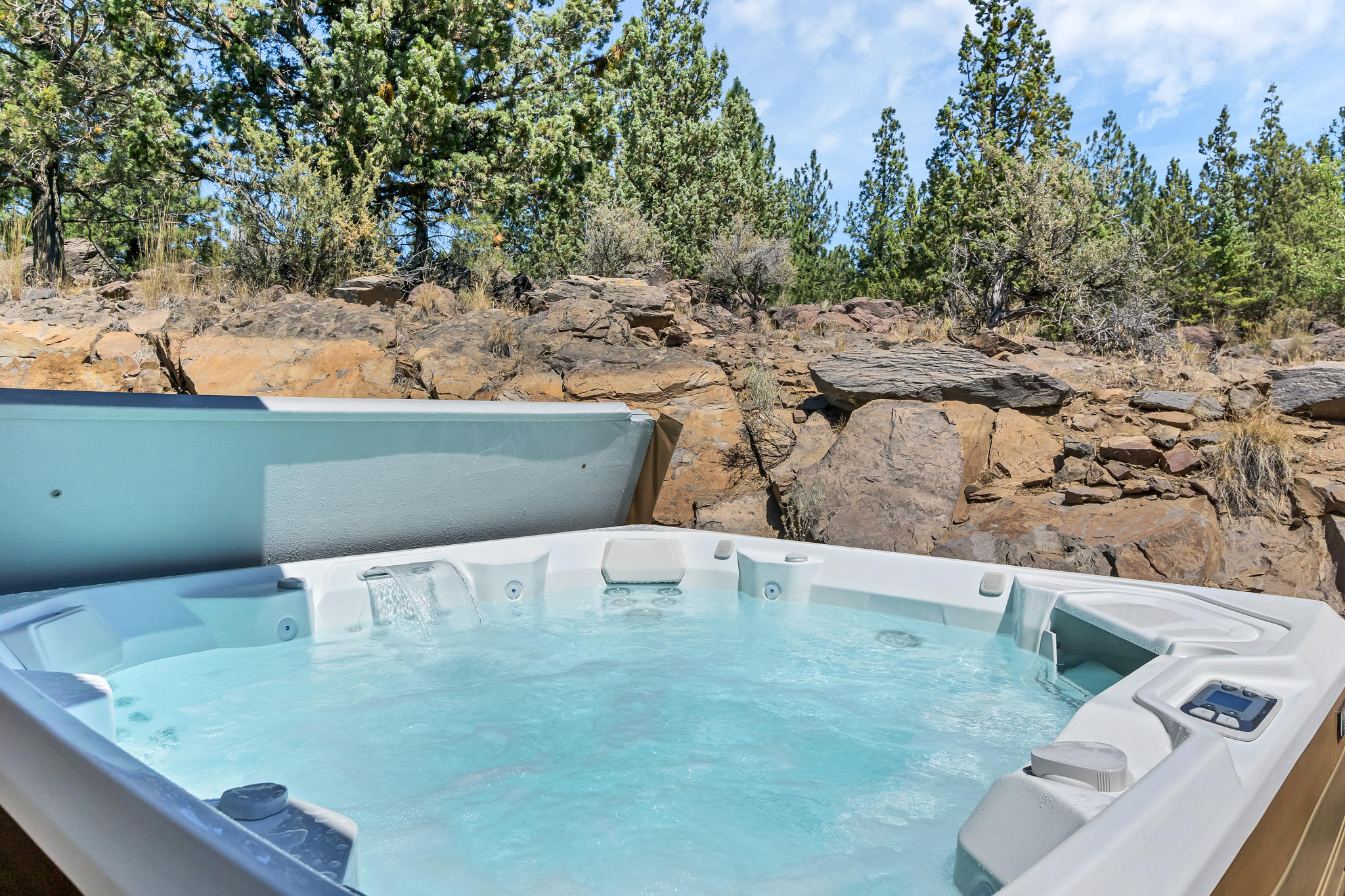 Skyliner Summit - Residential