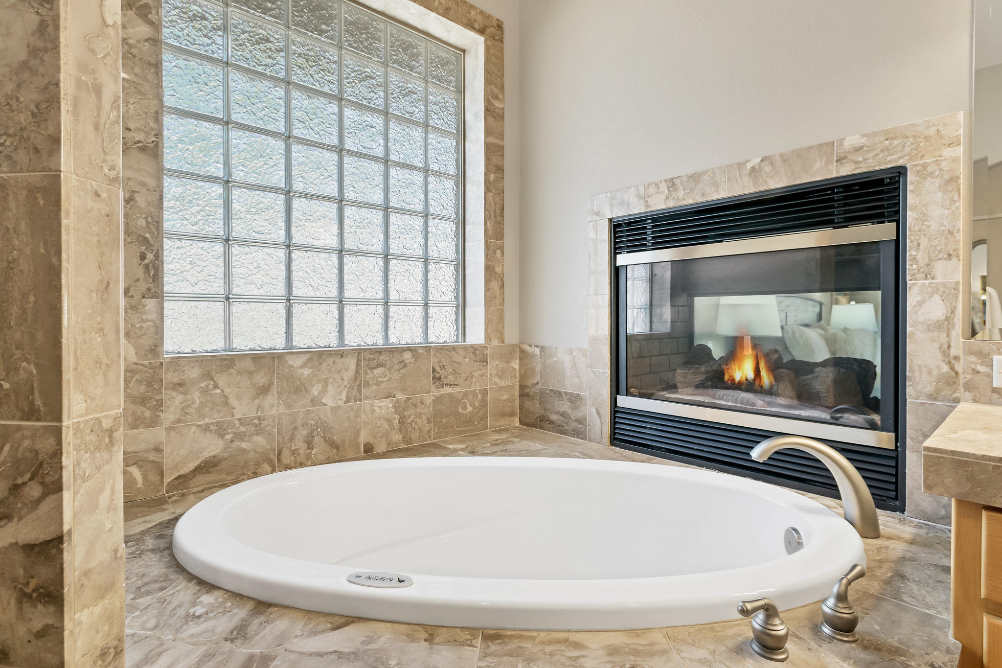 Skyliner Summit - Residential