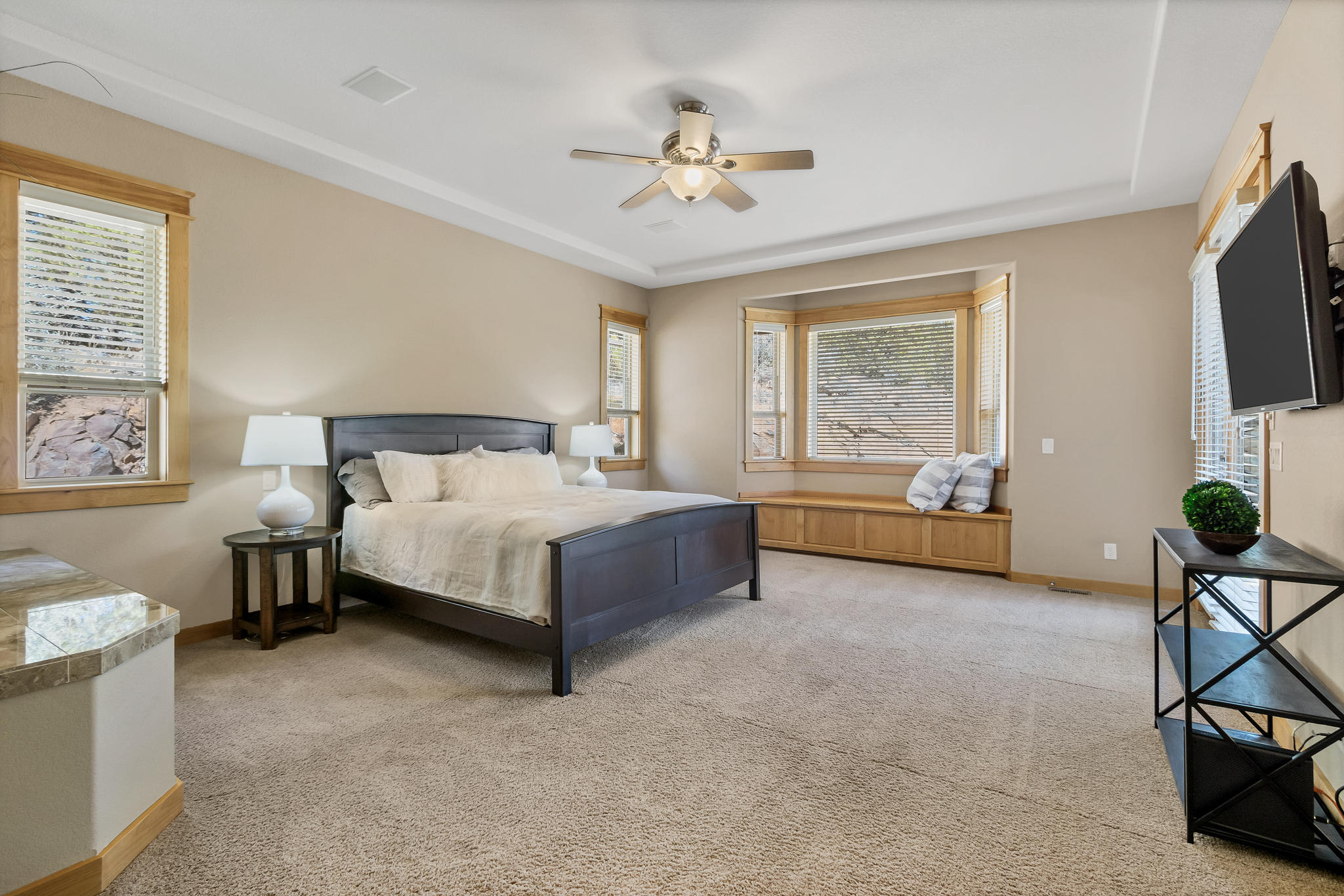 Skyliner Summit - Residential