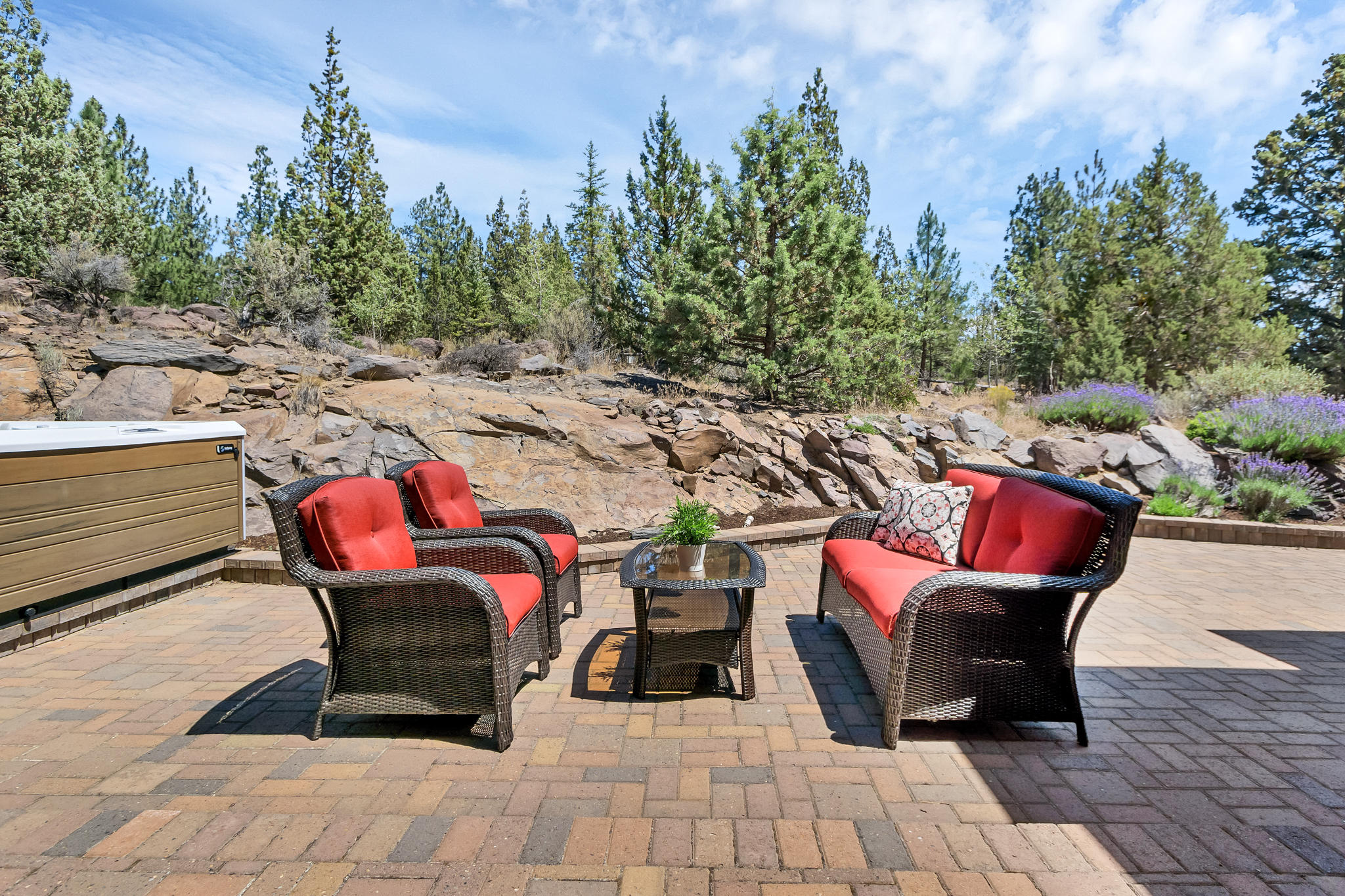 Skyliner Summit - Residential