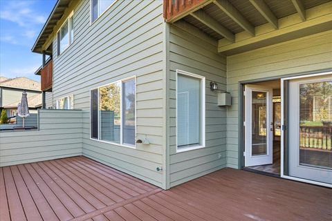 Tiny photo for 1085 Golden Pheasant Drive, Redmond, OR 97756 (MLS # 220219668)