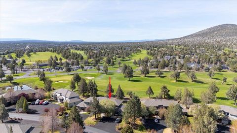 Tiny photo for 1085 Golden Pheasant Drive, Redmond, OR 97756 (MLS # 220219668)