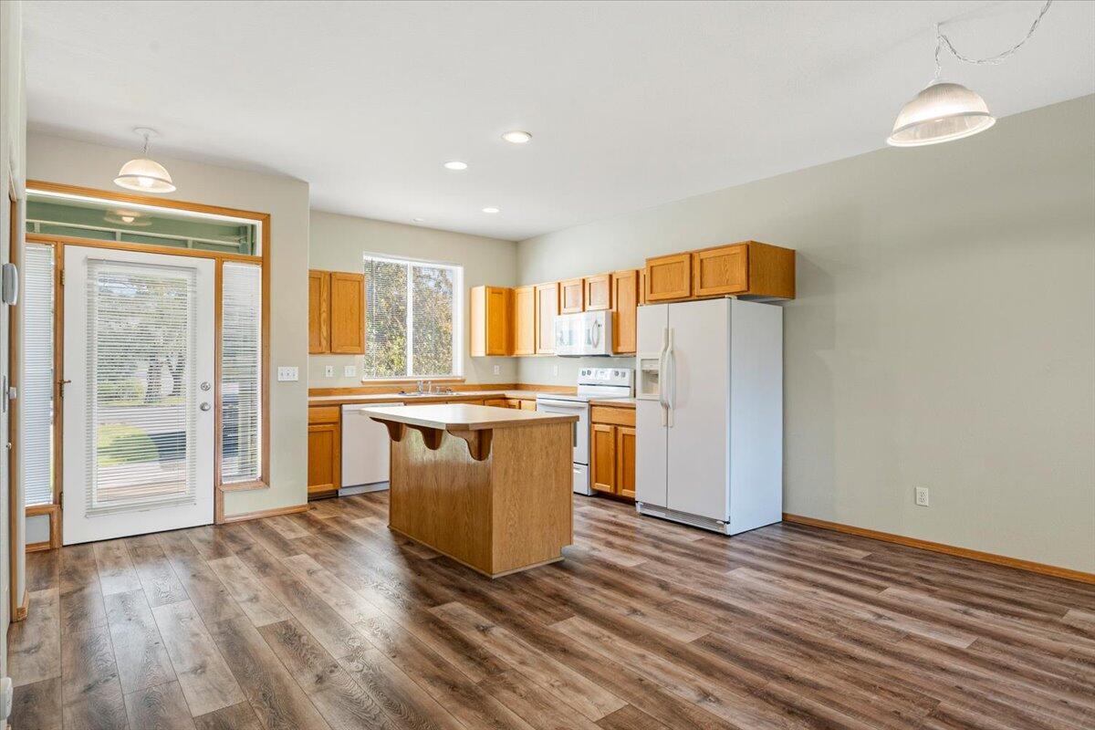 1085 Golden Pheasant Drive