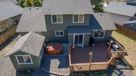20050 Old Rock House Road Bend OR 97702