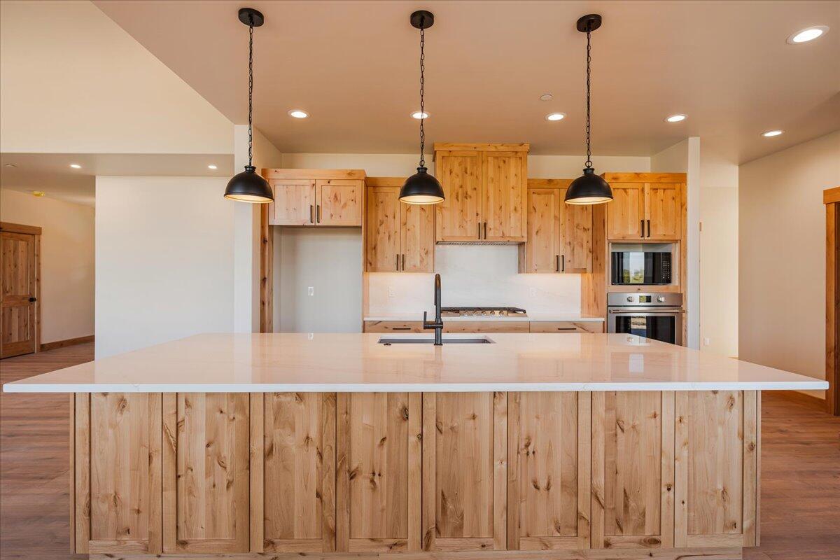 Mountain Ridge Est. - Residential