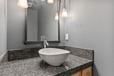 Tiny photo for 3025 NW Fairway Heights Drive, Bend, OR 97703 (MLS # 220212890)