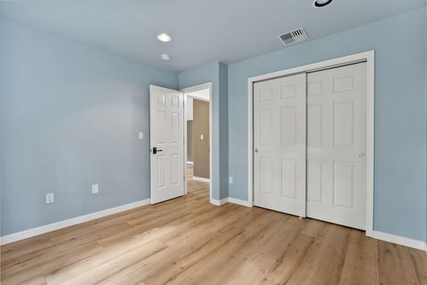 Tiny photo for 3025 NW Fairway Heights Drive, Bend, OR 97703 (MLS # 220212890)