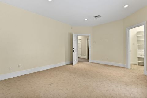 Tiny photo for 3025 NW Fairway Heights Drive, Bend, OR 97703 (MLS # 220212890)