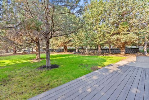 Tiny photo for 3025 NW Fairway Heights Drive, Bend, OR 97703 (MLS # 220212890)