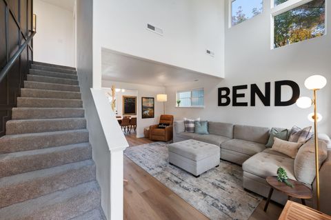 Tiny photo for 63341 Lavacrest Street, Bend, OR 97703 (MLS # 220211203)