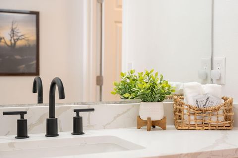 Tiny photo for 63341 Lavacrest Street, Bend, OR 97703 (MLS # 220211203)