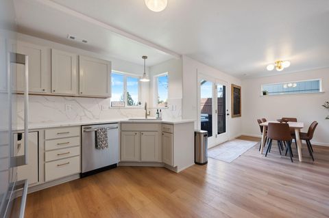 Tiny photo for 63341 Lavacrest Street, Bend, OR 97703 (MLS # 220211203)