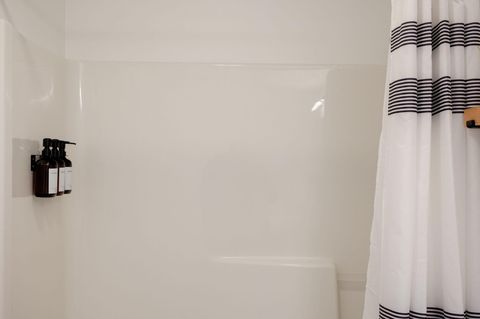 Tiny photo for 63341 Lavacrest Street, Bend, OR 97703 (MLS # 220211203)