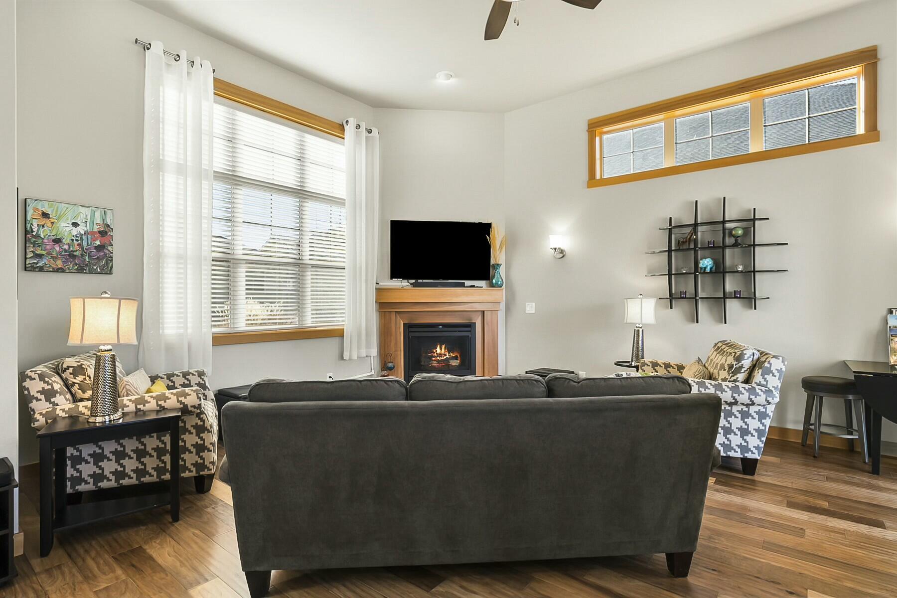 Eagle Crest - Residential