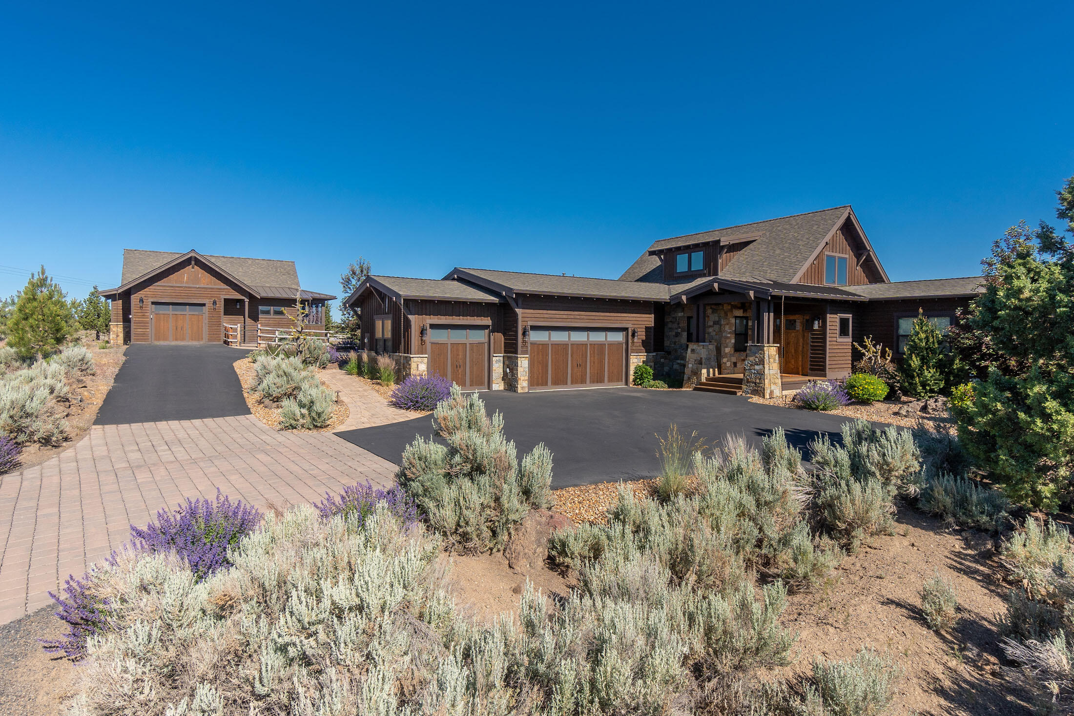 16755 SW Lago Vista Drive