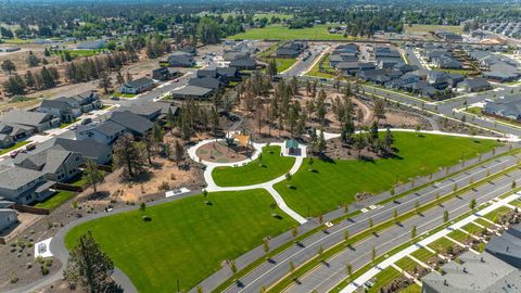 Tiny photo for 3710 NE Petrosa Avenue, Bend, OR 97701 (MLS # 220211143)