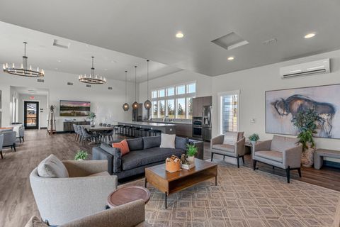 Tiny photo for 3710 NE Petrosa Avenue, Bend, OR 97701 (MLS # 220211143)