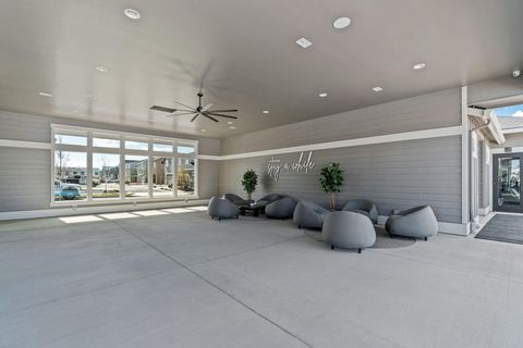 Tiny photo for 3710 NE Petrosa Avenue, Bend, OR 97701 (MLS # 220211143)