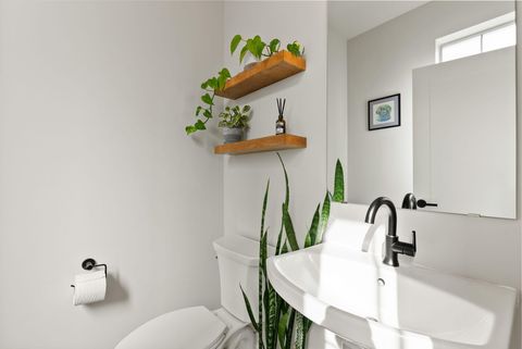 Tiny photo for 3710 NE Petrosa Avenue, Bend, OR 97701 (MLS # 220211143)