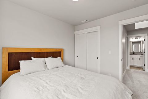 Tiny photo for 3710 NE Petrosa Avenue, Bend, OR 97701 (MLS # 220211143)