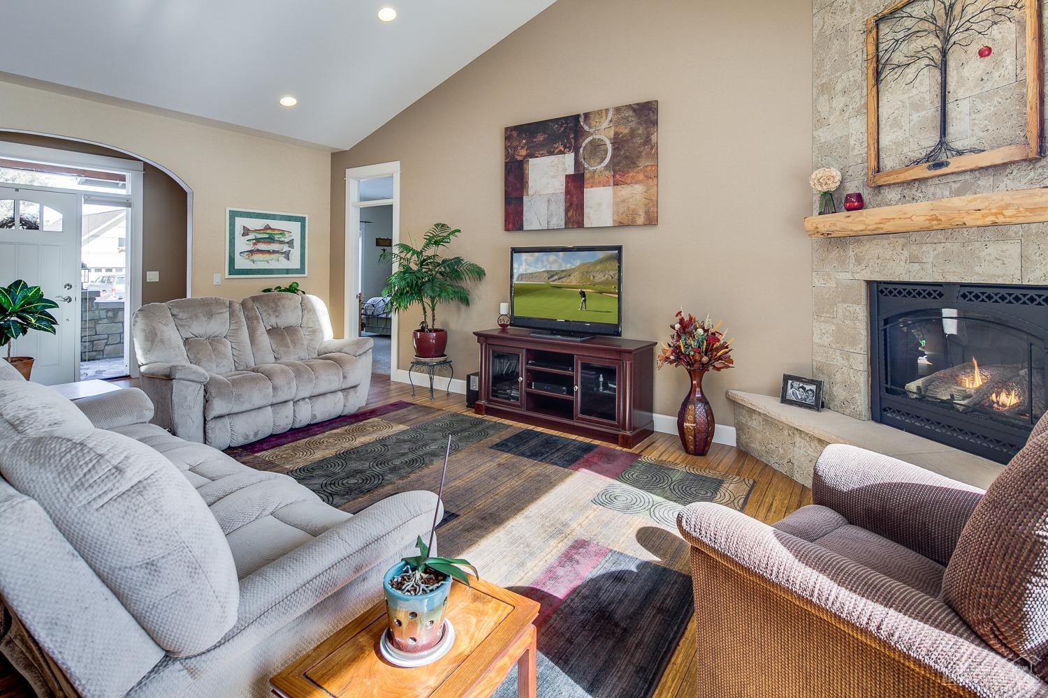 Eagle Crest - Residential