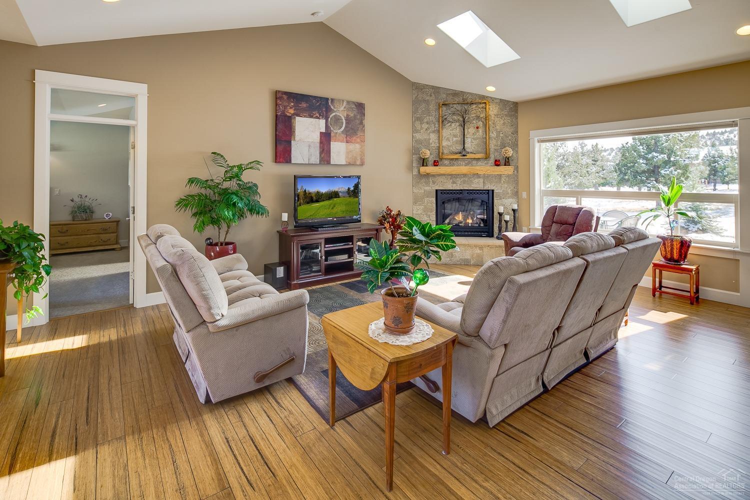 Eagle Crest - Residential