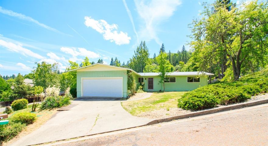 A nice single level home, above the Boulevard in Ashland. This ranch style home has views to the East from the dining room and side deck. The roof is approxiately 3 years old, and the furnace is less than a year old. There's TID irrigation which saves money on Summer watering. Two bedrooms have walk in closets. New dishwasher. There's a wood burning fireplace as well. Come take a look at this home located near hiking trails and shopping, in an area of fine homes.