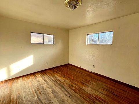 Tiny photo for 5700 Schiesel Avenue, Klamath Falls, OR 97603 (MLS # 220212618)