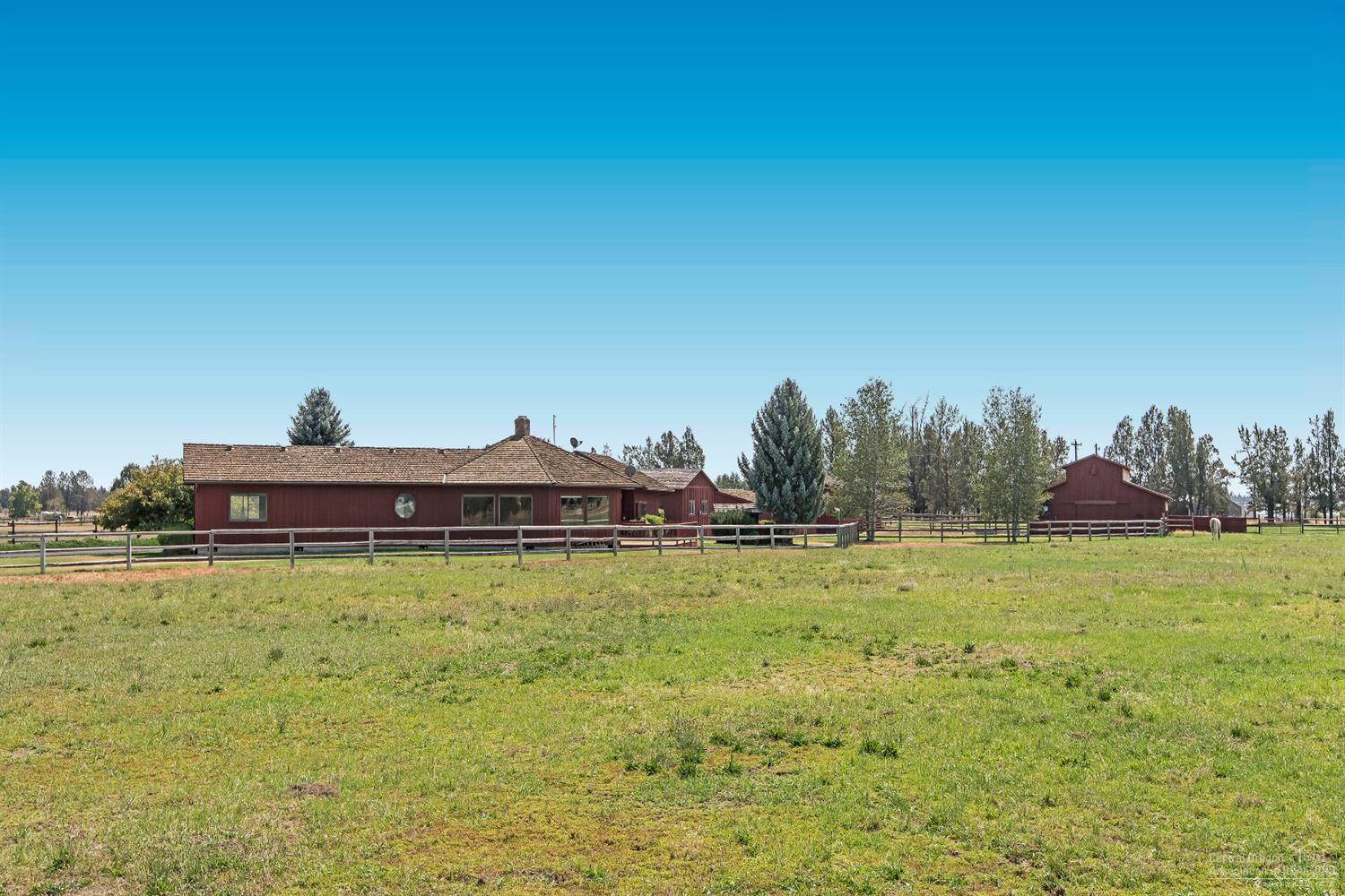 Desert Sand Arabian - Residential