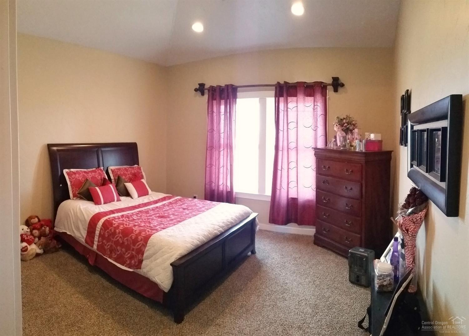 Country View Est - Residential