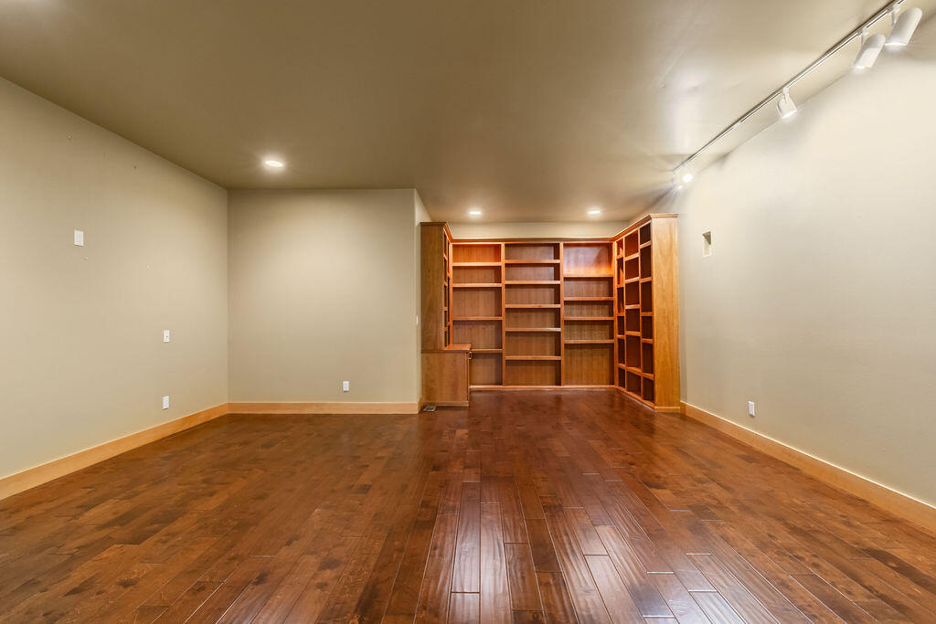 River Bend Estate - Residential