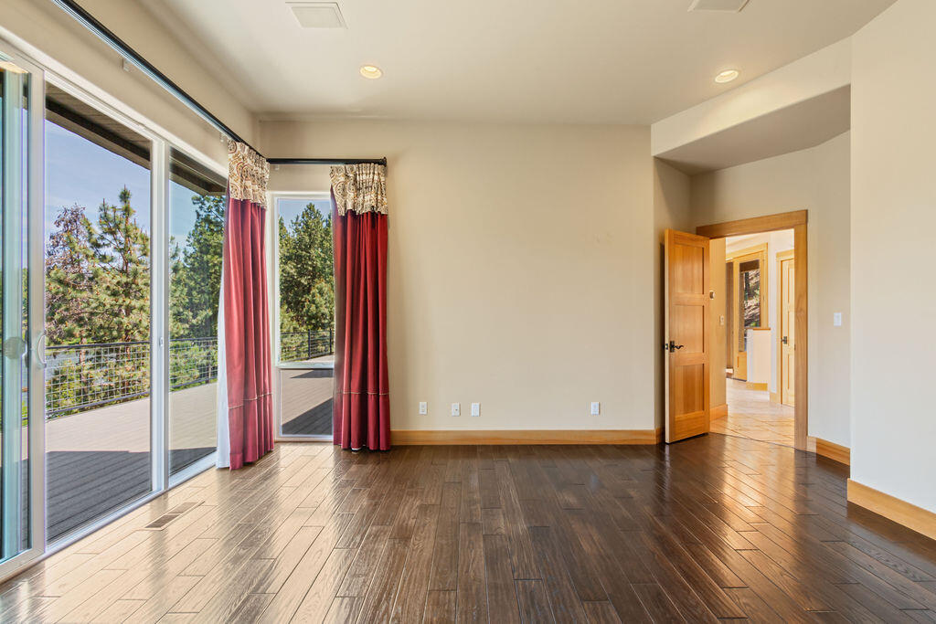 River Bend Estate - Residential