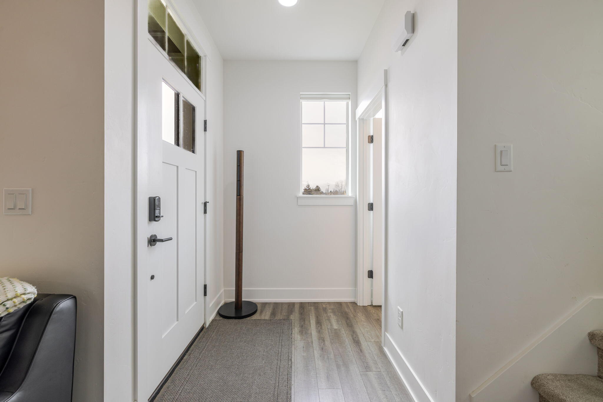 3714 NE Petrosa Avenue