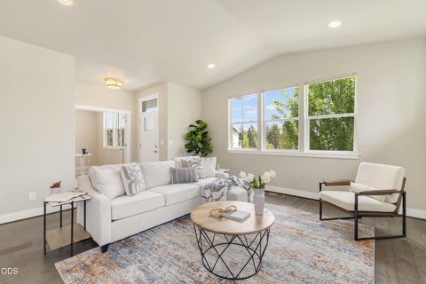 Tiny photo for 20693 SE Cougar Peak Drive, Bend, OR 97702 (MLS # 220222844)