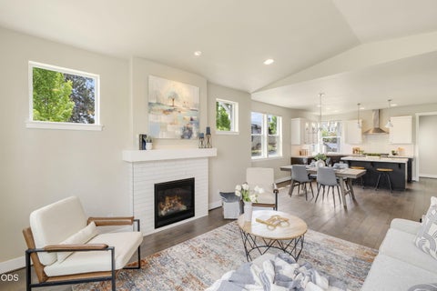 Tiny photo for 20693 SE Cougar Peak Drive, Bend, OR 97702 (MLS # 220222844)